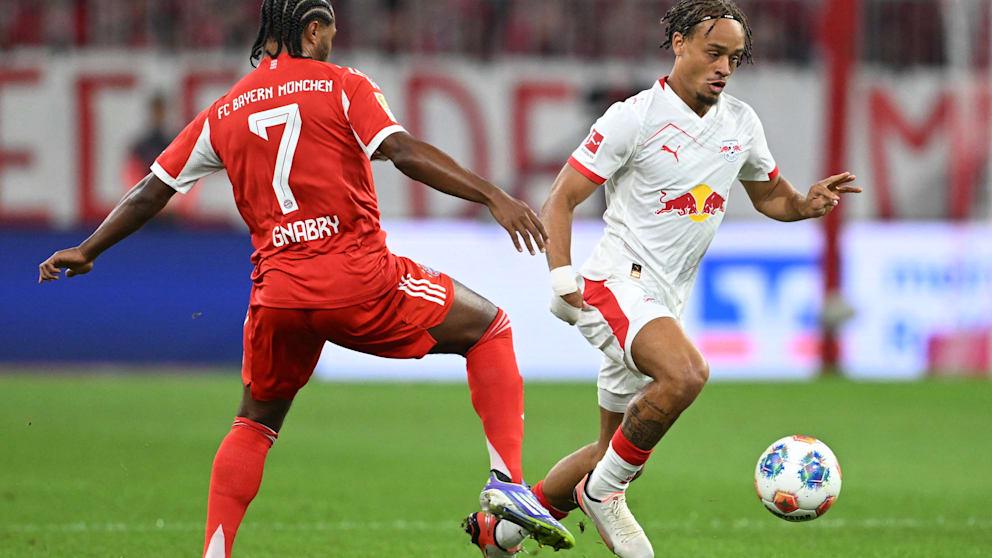 詹姆斯, 西蒙斯通往, 资金不是问