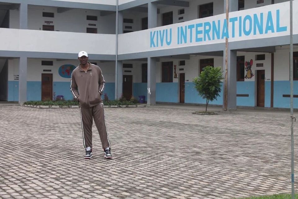 名学生获得, ARzrr