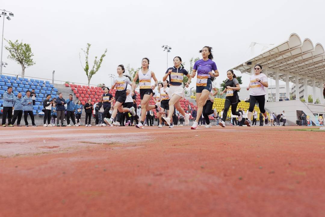 自贡市, 比赛 自贡市, 比赛